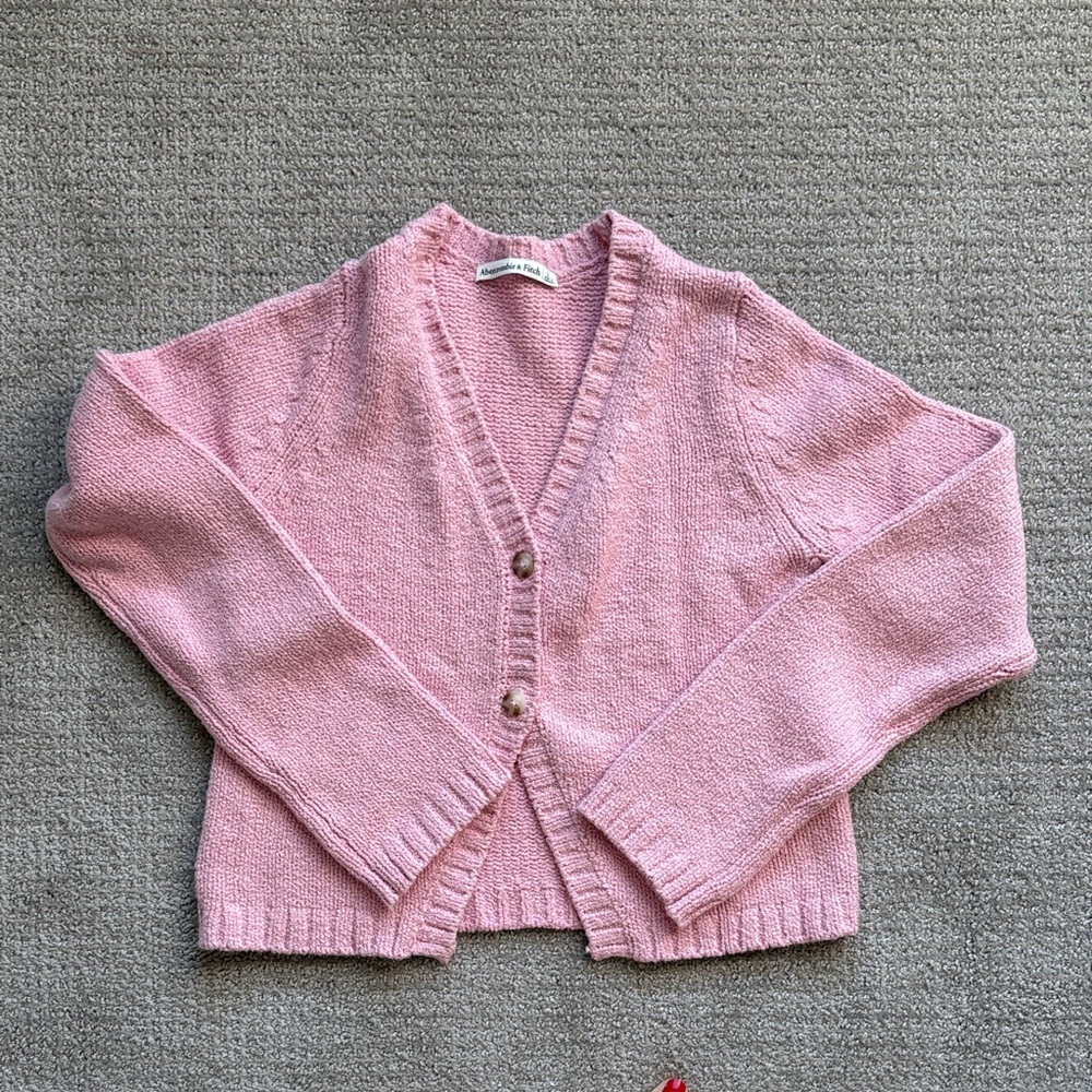 Women’s Abercrombie pink cardigan. Size small. New with tags.